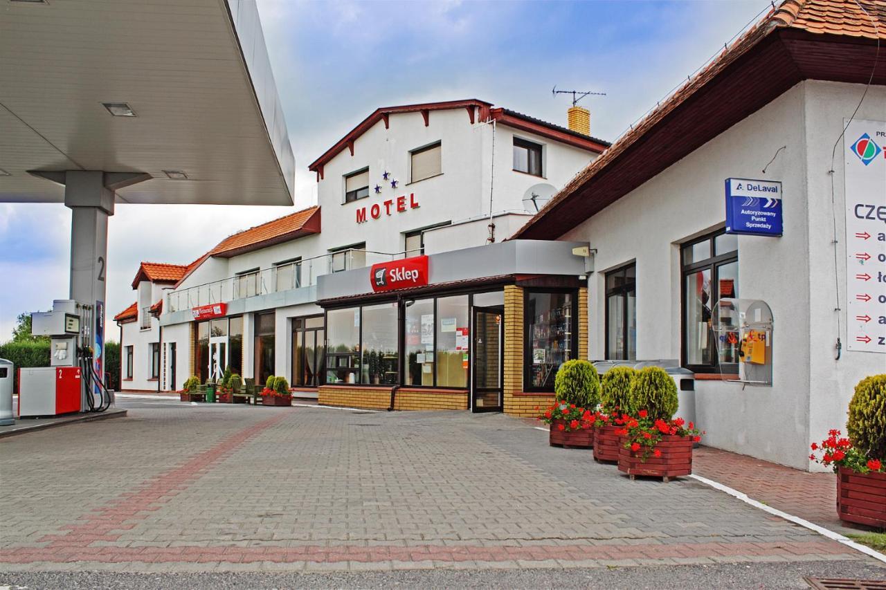 Motel Duet Granowo Екстер'єр фото