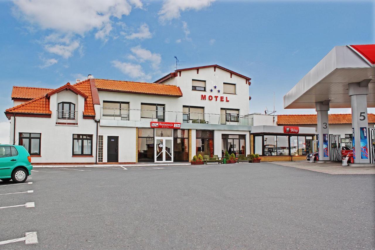 Motel Duet Granowo Екстер'єр фото